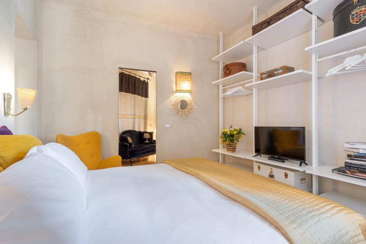 Rome As You Feel - Torre Argentina Art Apartment Exterior photo